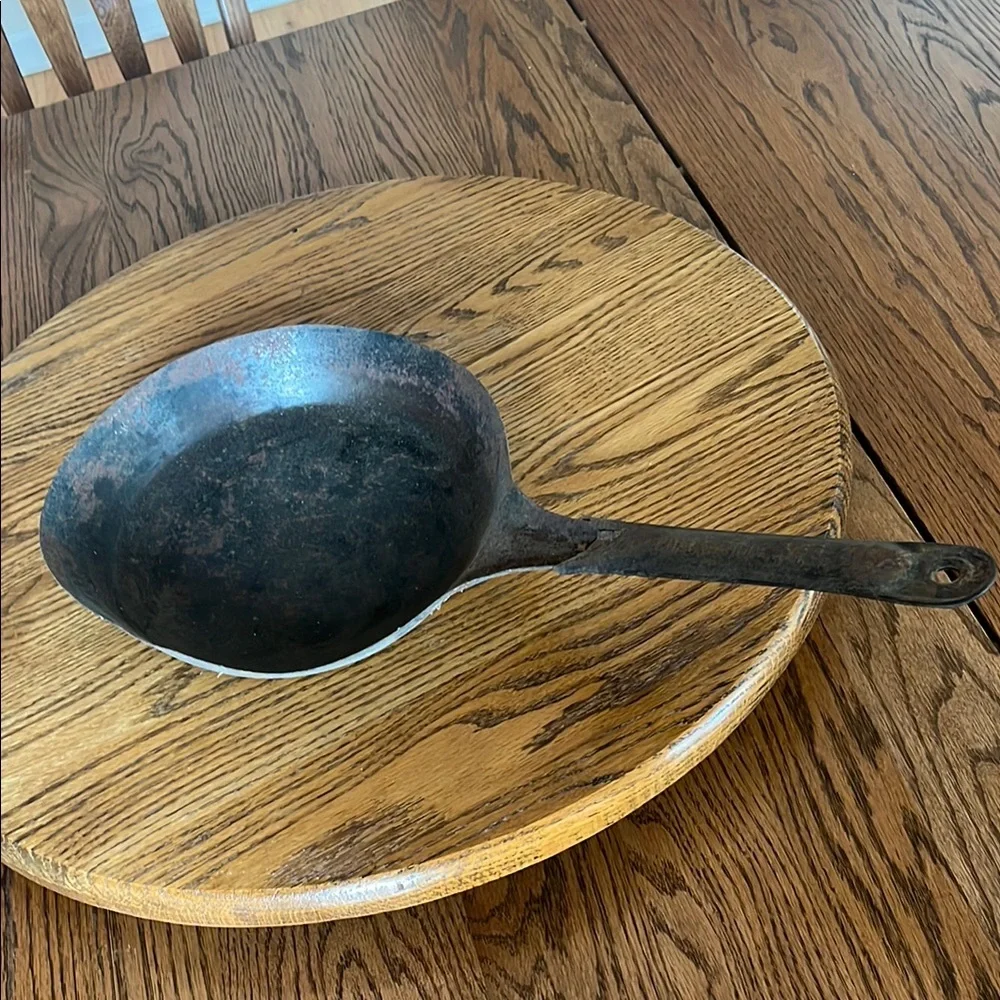 Cold Handle Vintage Cowboy Frying Pan
